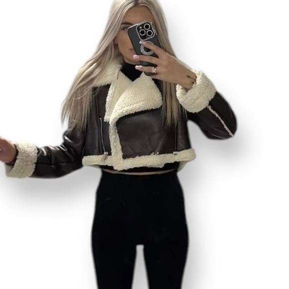 Dark Brown Leather Ivory Shearling Moto  Cropped Coat NEW - Picture 4 of 4